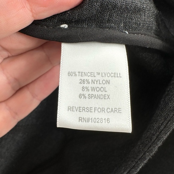 GARNETT HILL wool blend grey woman’s stretch classic quiet luxury jacket.  SMALL - Picture 8 of 12